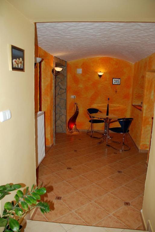 Janus Apartman Sárvár Zimmer foto